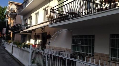 Elsi Hotel ريميني المظهر الخارجي الصورة