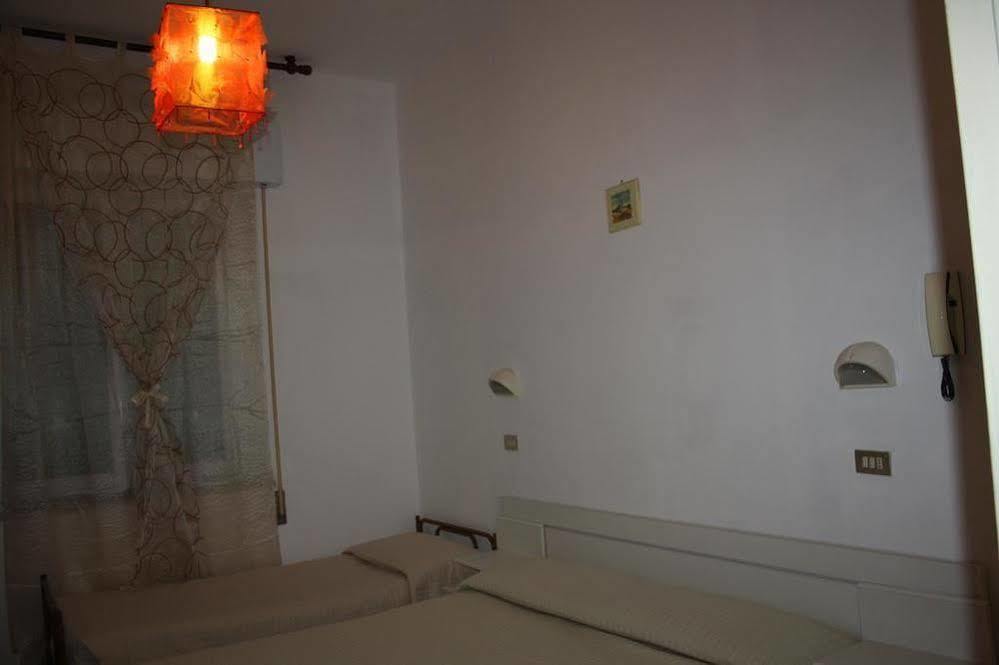 Elsi Hotel ريميني المظهر الخارجي الصورة